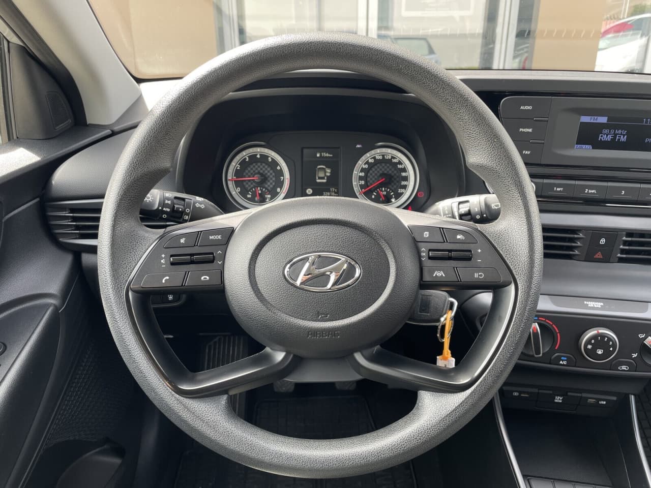 Hyundai i20 - zdjęcie 16