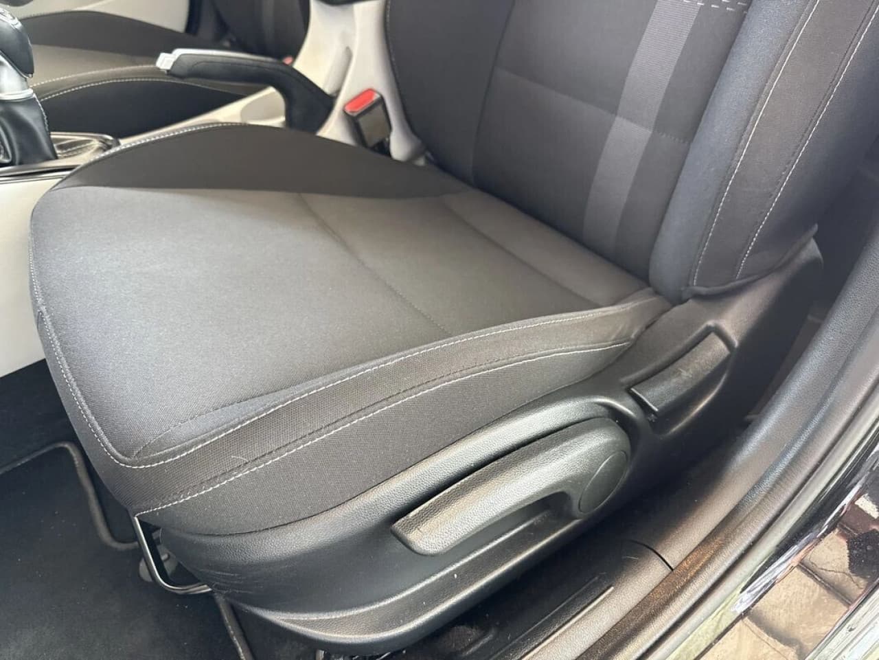 Hyundai i20 - zdjęcie 6