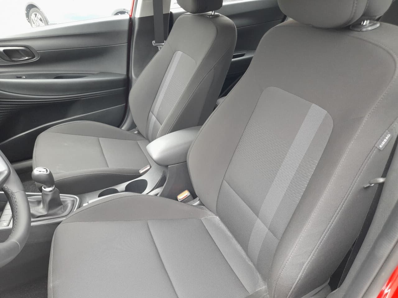 Hyundai i20 - zdjęcie 11